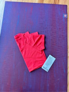 lululemon athletica swiftly Short Sleeve Tee
